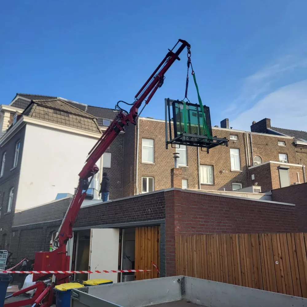 stalen lichtstraat stadsherberg Poshoorn Maastricht 1