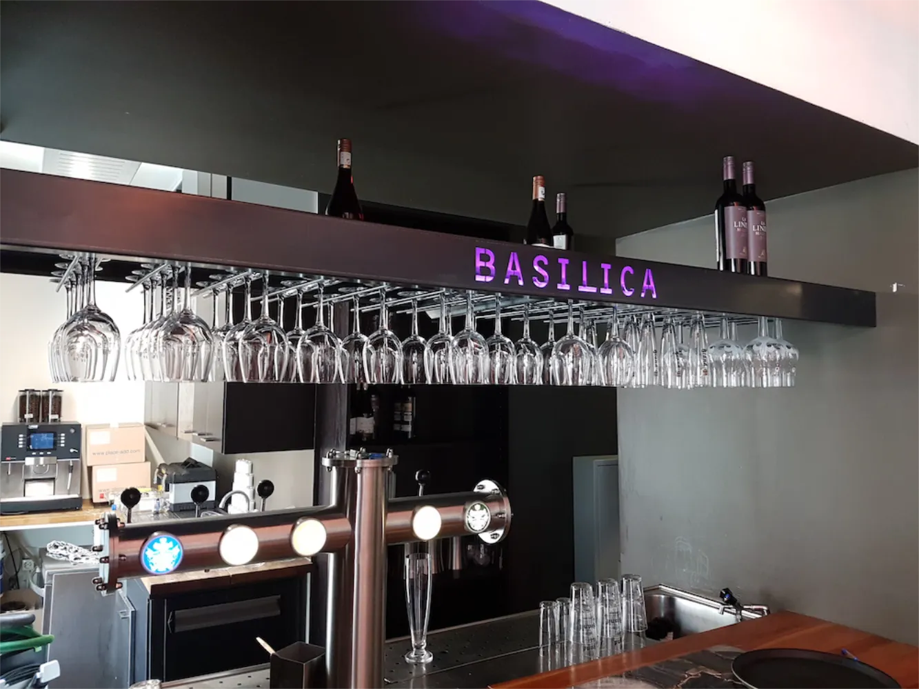 horeca hangend/staand flessenrek boven bar