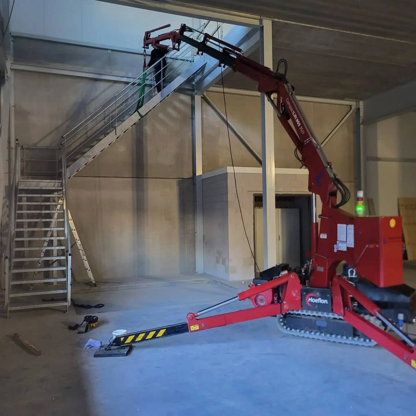 Staal-met-hout-buitentrap-Robert-Leenders-06